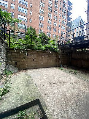 5th image of 441 E 83rd St APT E