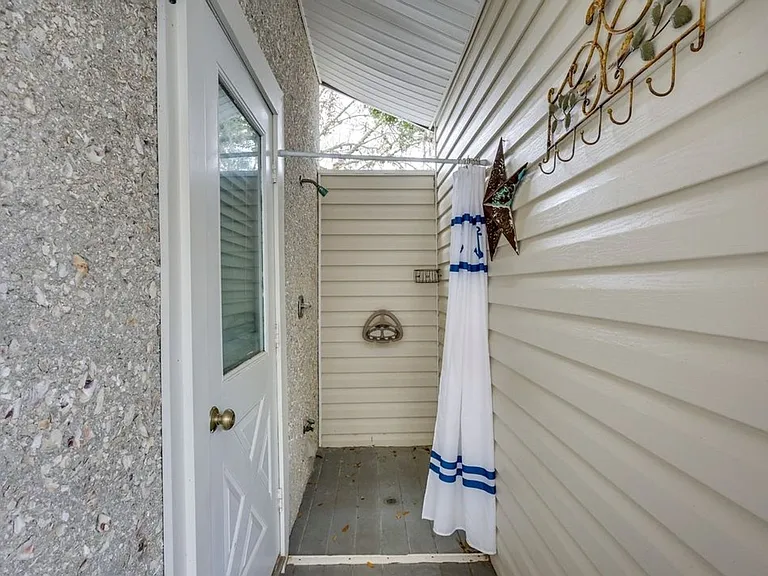 1000 Sea Island Rd #37 — Photo 8