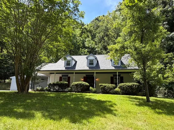 3510 Penn Forest Blvd, Roanoke, VA 24018