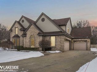 4673 Saint Albans Dr, Sterling Heights, MI 48314