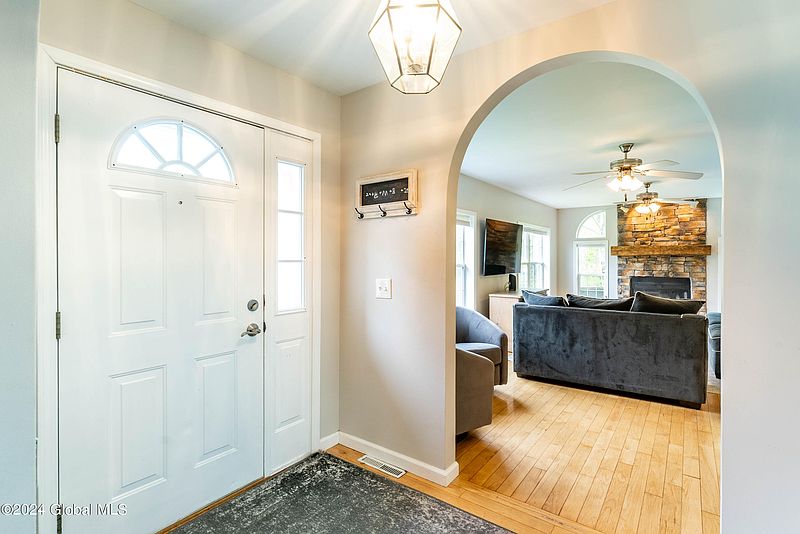 3rd image of 107 Morner Road