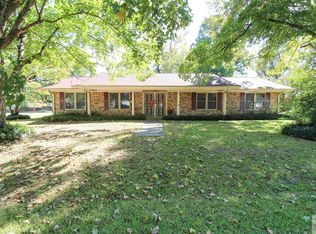 301 S Johnson St, De Kalb, TX 75559