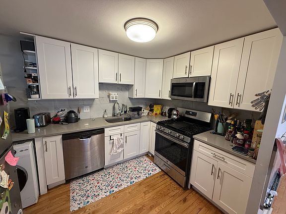 5th image of 4544 N Wolcott Ave #G1