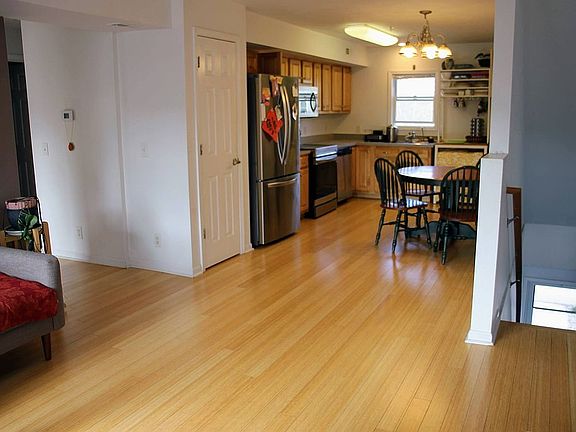 5th image of 560 Little Lake Dr Unit 23