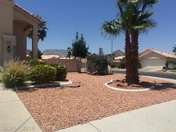 2nd image of 3441 Thackwood Dr