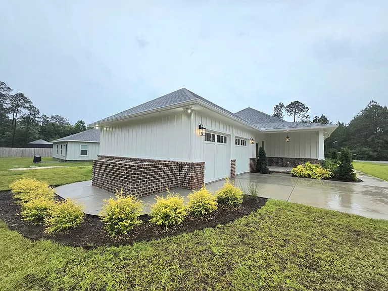 3299 Bernath Dr — Photo 20
