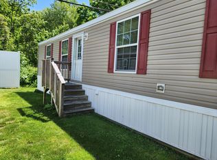 11 School Ground Rd TRLR 12, Branford, CT 06405