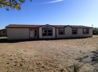 337 W Oak St, Huachuca City, AZ 85616