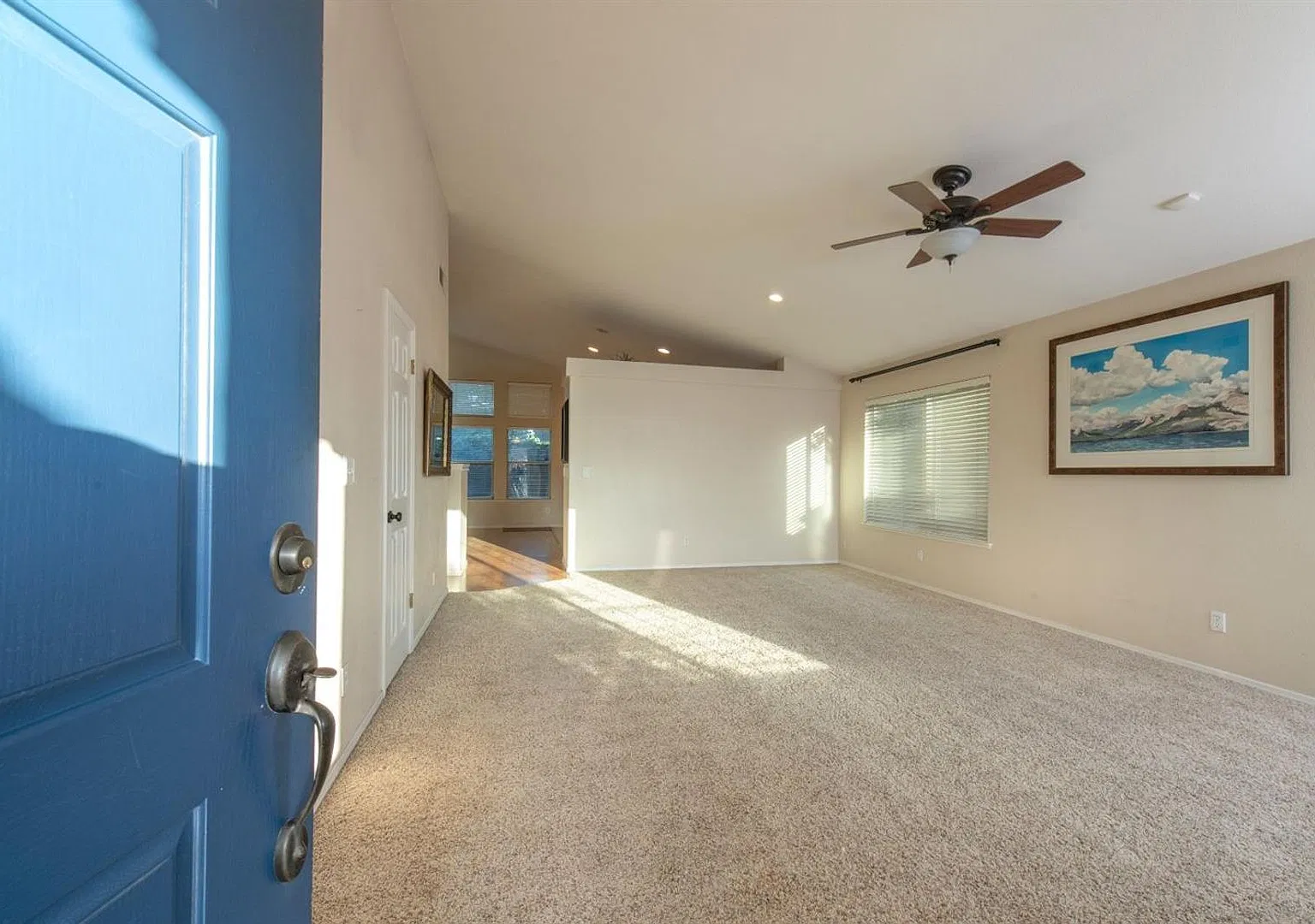 3 Bedroom 2 Bath in Clovis Unified — Photo 3