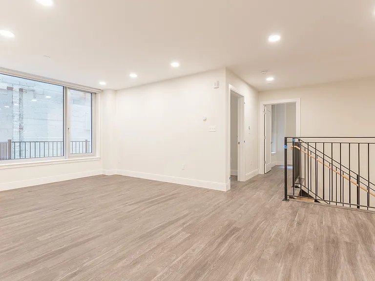 1065 Tremont St #106D — Photo 6