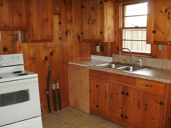 5th image of 1209 Myers Dr