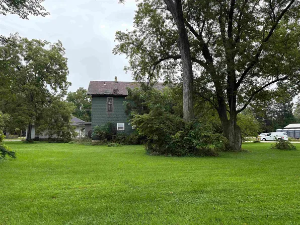 11041 E Willow Dr, Whitewater, WI 53190