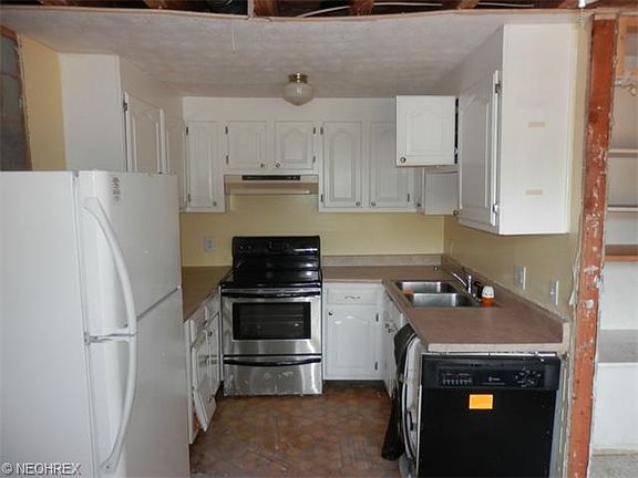 2nd image of 4609 Cox Dr #B