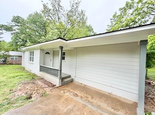 684 Rosaland Dr, Holly Springs, MS 38635