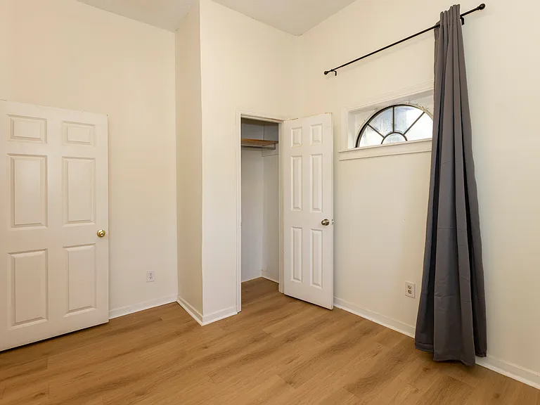 993 Oakview St #101 — Photo 15