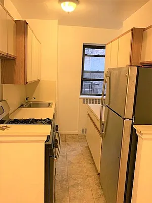 Rented by Dynamik Realty | media 14