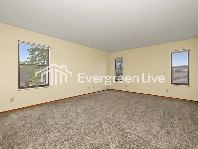 6526 Shull Rd — Photo 7