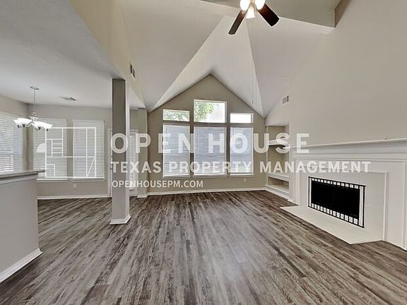 3rd image of 20419 Scenic Woods Dr
