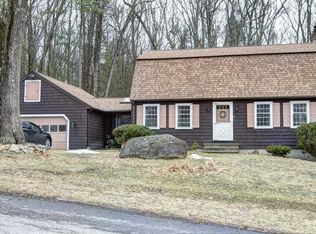 6 Livery Rd, Chelmsford, MA 01824