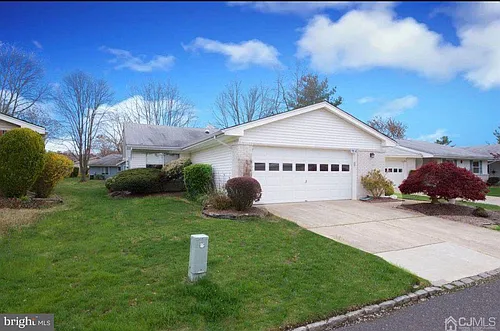 705 Croydon Rd Photo 1