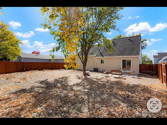 5th image of 404 Aurora Way
