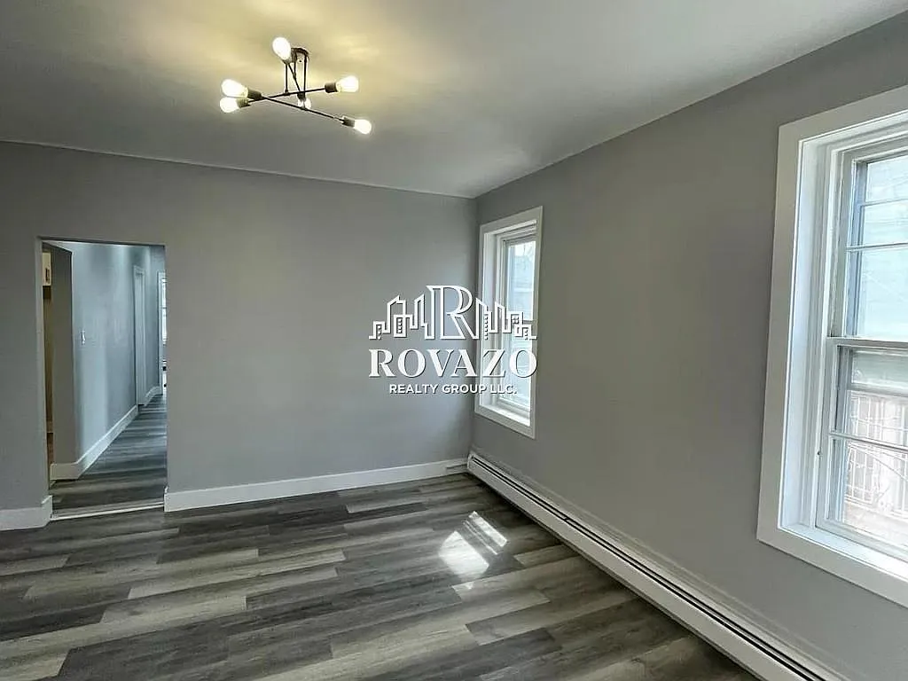Building Photo - 721-723 Highland Ave #1