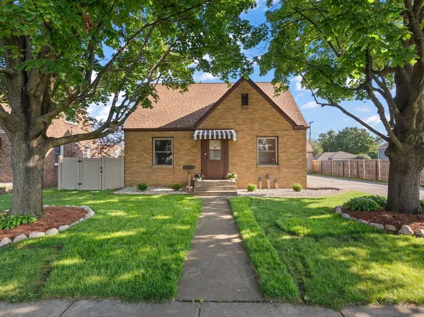 2937 Condit St, Highland, IN 46322