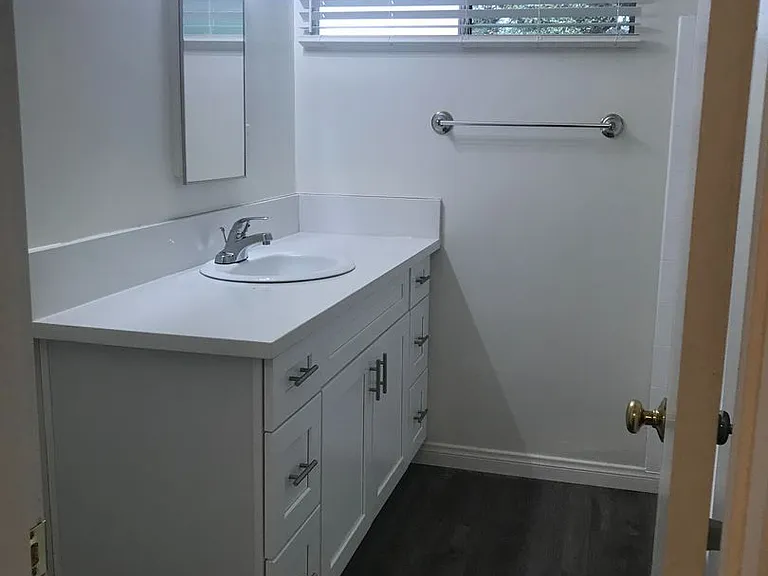 10424-10425 Parr Ave — Photo 11