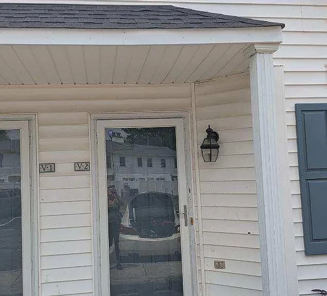 3813 Sterling Pointe Dr #V2 — Photo 1