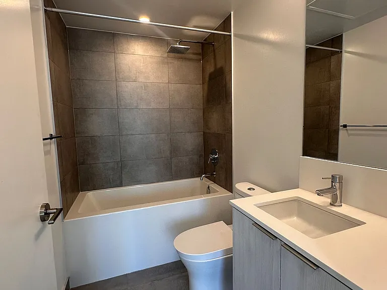 8 Wellesley St W #4907 — Photo 13