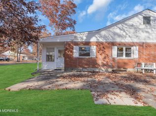 6A Willow St, Toms River, NJ 08757