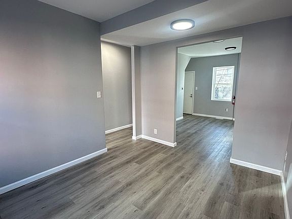3rd image of 2716 Latona St