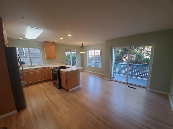 5th image of 250 Avenue Alhambra