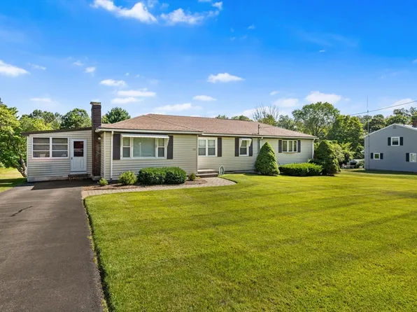 132 S High St, Foxboro, MA 02035