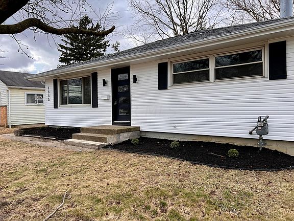 5th image of 1333 S Weyant Ave