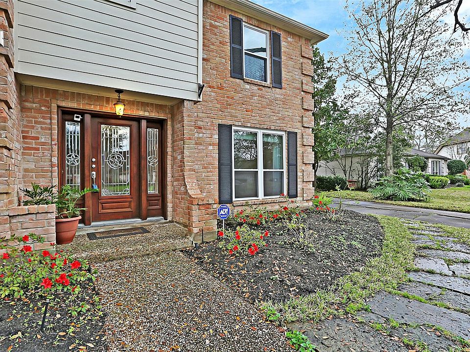 1st image of 1414 Lakecliff Dr