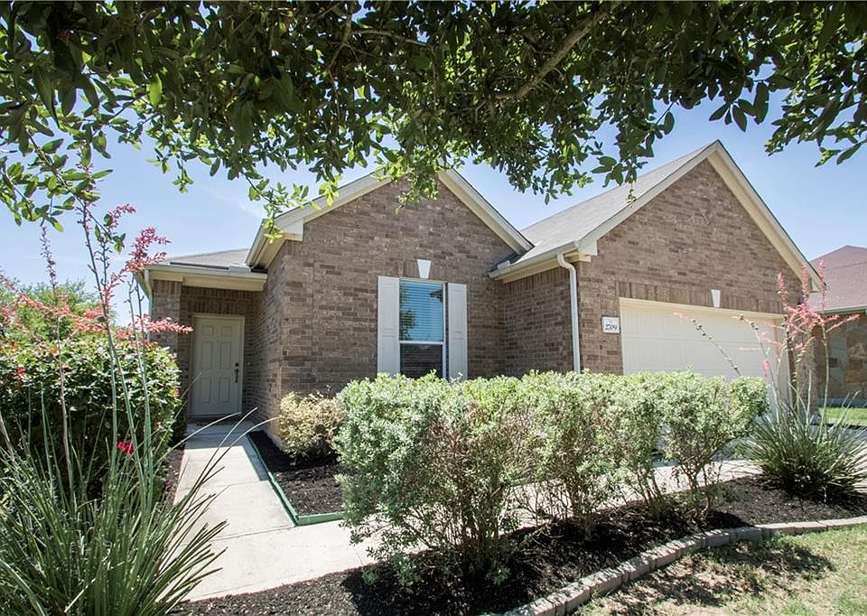 1st image of 2709 Claremont Ct
