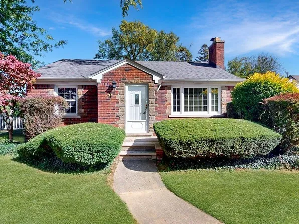 28436 Victor St, Roseville, MI 48066