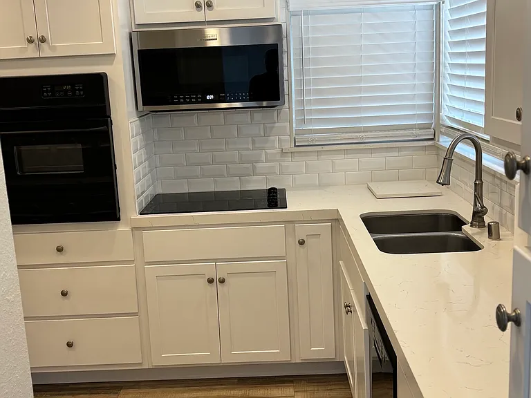 412 1/2 Dahlia Ave — Photo 18