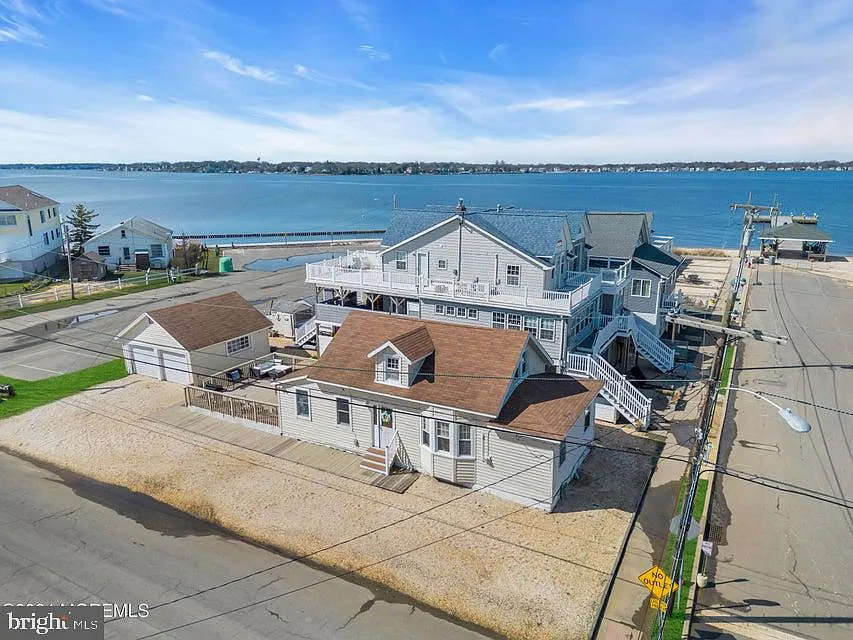 218 Anglesea Ave photo 1