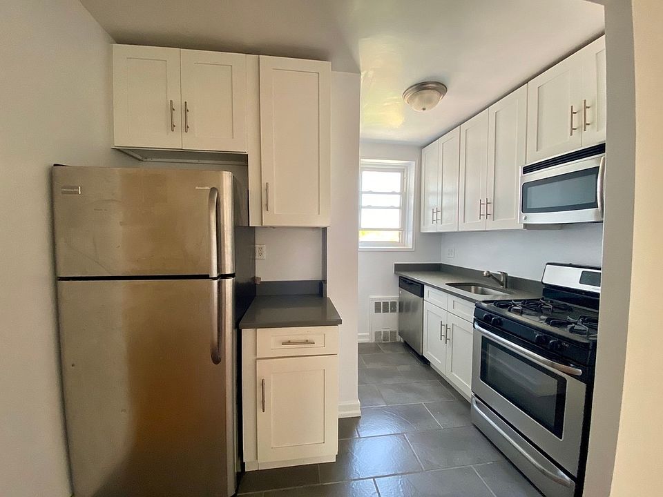 1st image of 90-02 63rd Dr APT 4C