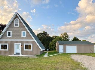 7292 Avenue F, Vestaburg, MI 48891