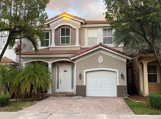 8551 NW 108th Ct, Doral, FL 33178