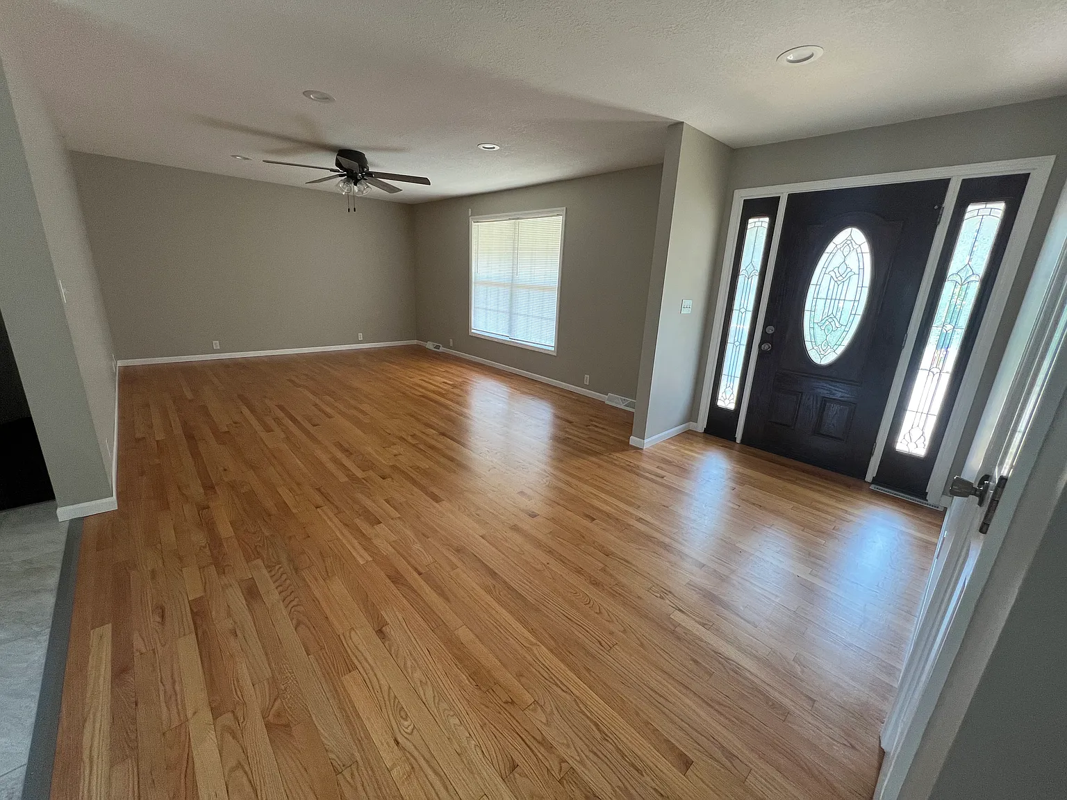 2 bed, 1472 sqft, $1,400 — Photo 3