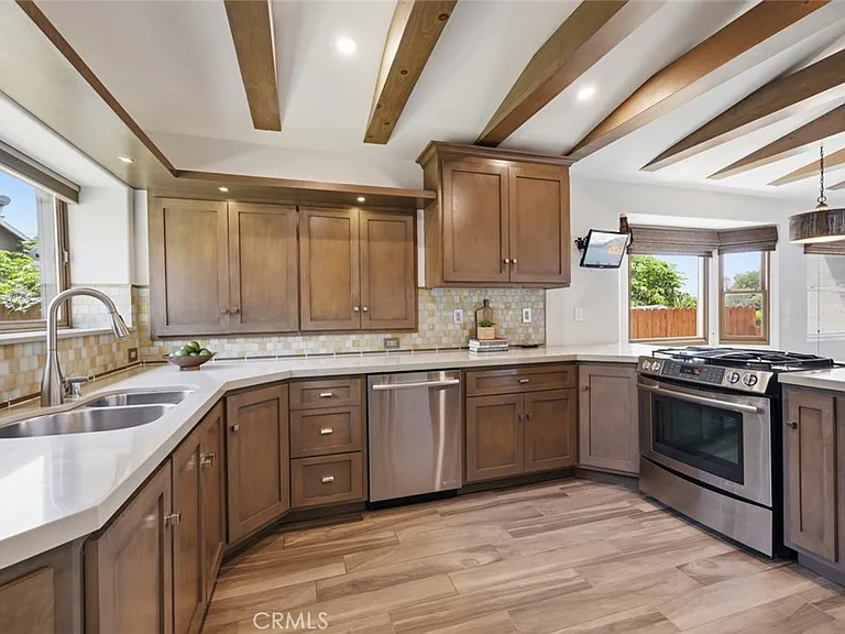 173 W Avenida Alessandro — Photo 10