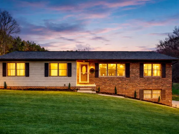 1201 Bermuda Dr, Kingsport, TN 37660