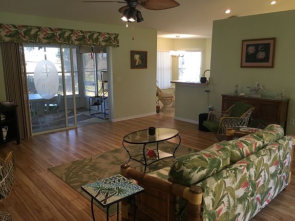 5th image of 36907 Sugarhill Ct