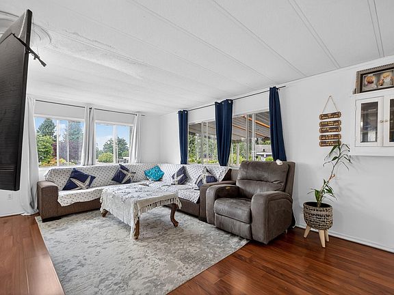 2nd image of 31522 Monarch Ct #1