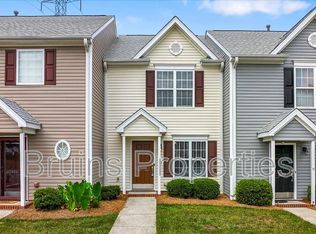 3884 Hickswood Creek Dr, High Point, NC 27265