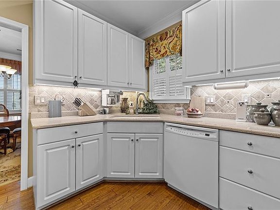 4th image of 6 Heritage Hill Ct